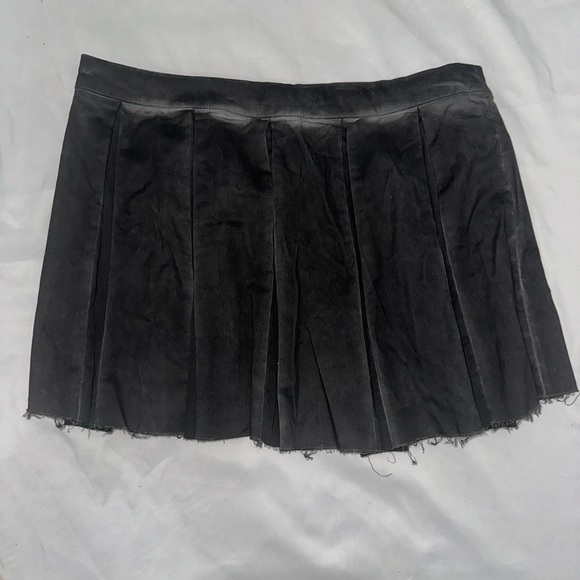 Mini Skirt - Picture 2 of 5